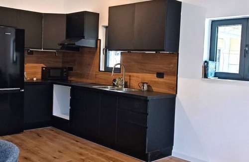 Emek Refaim Apartment | Ideal Apartment in Moshava Germanit's heart