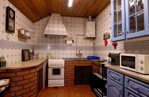 Baiao Cottage | Ideal Country House for Pool/Pool, BBQ