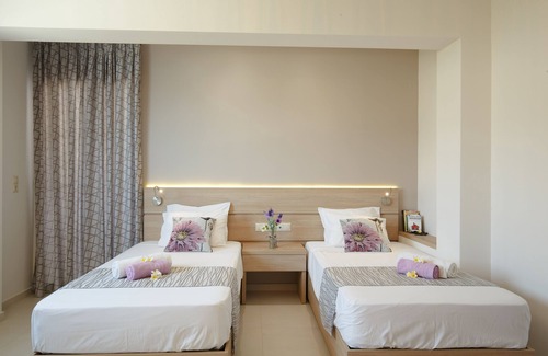 Monopari Hotel | Ideal destination for relaxing holidays, full of sunshine & light blue waters!