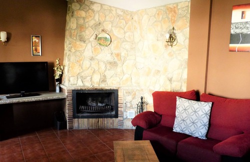 Alcover Cottage | Ideal for families and groups near the sea and the mountains.