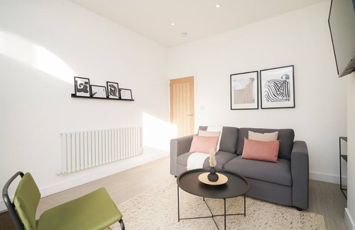 Sheffield City Centre House | IDEAL FOR TEMPORARY LONG STAYS: contractors, insurance claims, relocation.