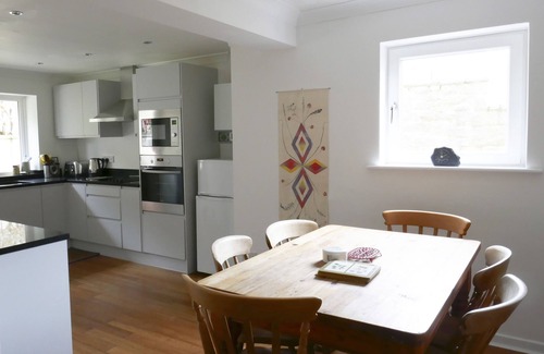 West Lulworth House | Ideal house for family holidays with easy access to coastal walks