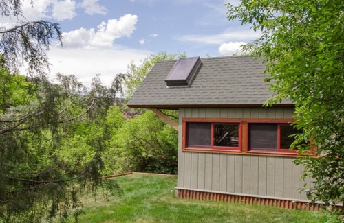 Carbondale Cottage | Ideal Mt location, quiet,authentic colorado,compact,just outside town&good food.