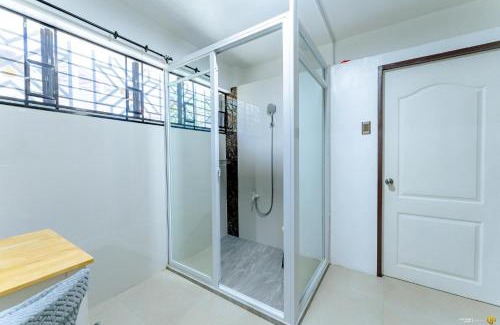 Basak Apartment | Ideal place to stay for 8-12pax with Parking Area