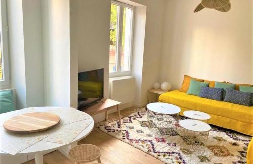 Saint-Andre Apartment | Ideal’Appart 16eme