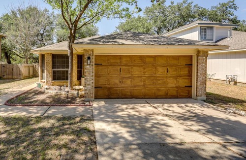 Park Ridge House | Ideally Located Austin Home with Fenced-In Yard!
