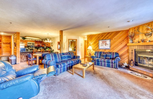 Historic District Condo | Ideally located condo with pool, hot tubs & sauna - walk to lifts & Main Street