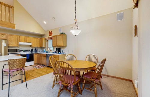 Rome House | Ideally located home with screened porch, 7-min drive to Sand Valley Golf Resort