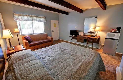 Twisp Hotel | Idle A While