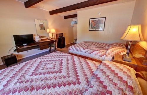 Twisp Hotel | Idle A While