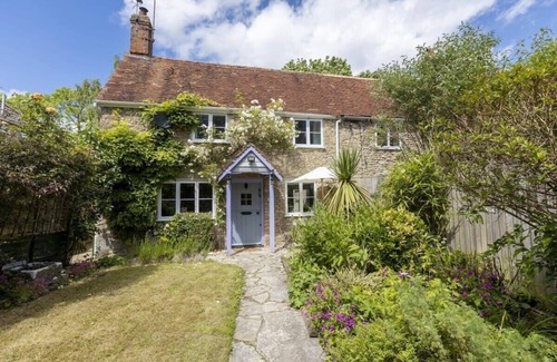Zeals House | Idyllic Cottage in Dorset, Garden & Parking