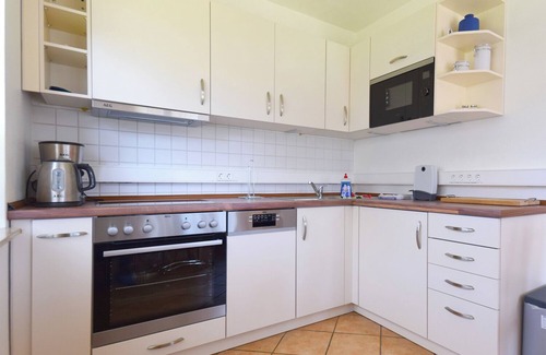 Ostseebad Prerow Apartment | idyllic ground floor apartment near Darßer forest, south-facing terrace, wifi