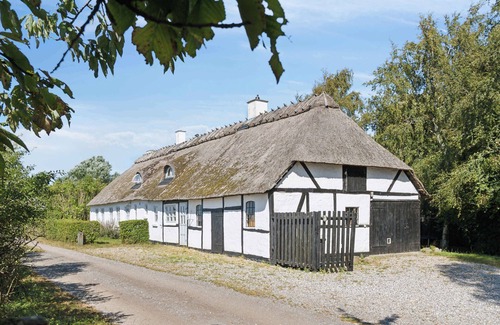 Kettinge House | Idyllic half-timbered house for 10 guests