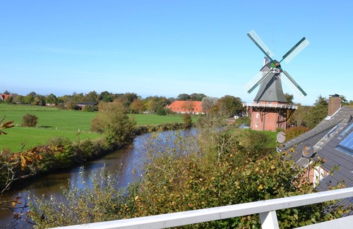 Berumbur Apartment | Idyllic location with lots of space around it