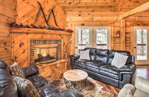 Massanutten House | Idyllic Massanutten Resort Home w/ Hot Tub!