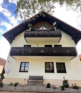 Burglengenfeld Apartment | Idyllische Ferienwohnungen in Mossendorf