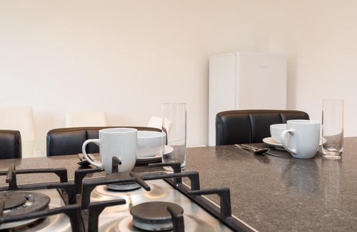 Crawley House | Ifield House Crawley/Gatwick