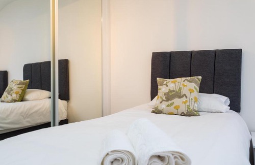 Crawley House | Ifield House Crawley/Gatwick