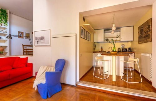 Rione XIV Borgo Apartment | iFlat | Comfy apartment with vista near St. Peter