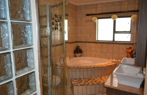 Lydenburg House | Ikhanda Guesthouse