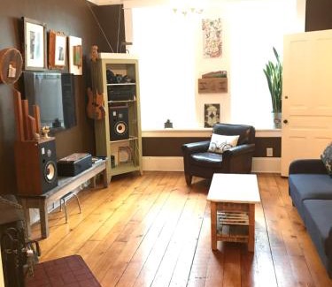 West Town Apartment | iKlektik House/BlueJay