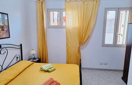 Casuzze House | Il Carrubo&Castagno Casette vacanza