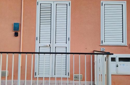 Casuzze House | Il Carrubo&Castagno Casette vacanza