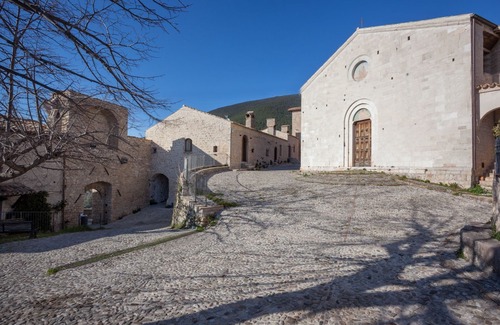 Campello sul Clitunno Hotel | Il Castello di Campello