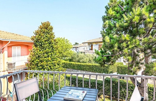 Colombare Apartment | Il Quadrifoglio D4 con Piscina by Wonderful Italy