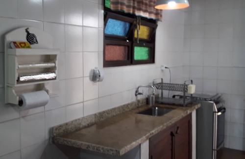 Centro Comercial House | Ilhabela - Season Year Round -Beautiful Garden in Perequê