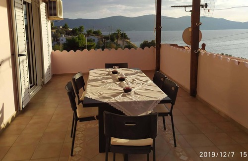 Salamis House | ILIAKTI RELAXING SEASIDE AMAZING VIEW