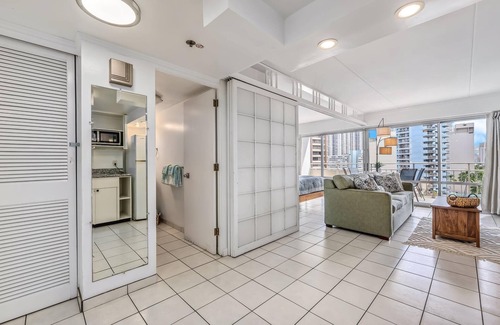 Waikiki Condo | Ilikai Hotel City View 1Bdrm Suite - Steps from the Beach!