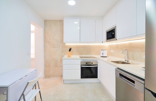 Cruz de Humilladero Apartment | iloftmalaga Blanco Coris