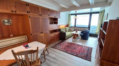 Steindorf am Ossiacher See Apartment | ILSE Seeblick Appartement Haus Hänsel u Gretel am Ossiacher See, Hallenbad, Skiarena Gerlitzen