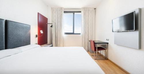 Penya-roja Hotel | Ilunion Aqua 3
