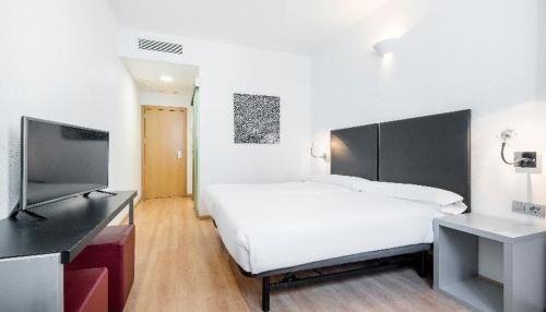 Penya-roja Hotel | Ilunion Aqua 3