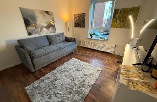 Postfeld Apartment | Im Herzen City Kiel 1 Zi Whg pure Gemütlichkeit, eigener Parkplatz,10 m Fußweg zur Universität zu Kiel, 5 min zur Uniklinik, Ostsee,