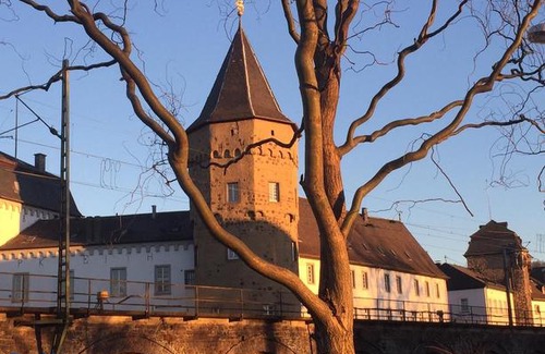 Linz am Rhein Apartment | Im kleinen Stil l