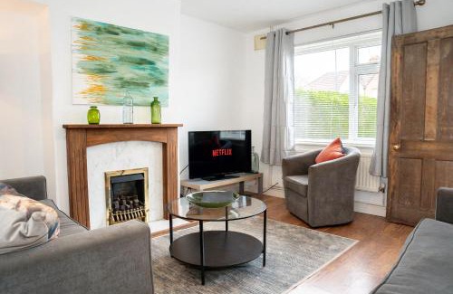 Cribbs Causeway House | Imagination by Olauda SA - 3 bed House with Free Parking