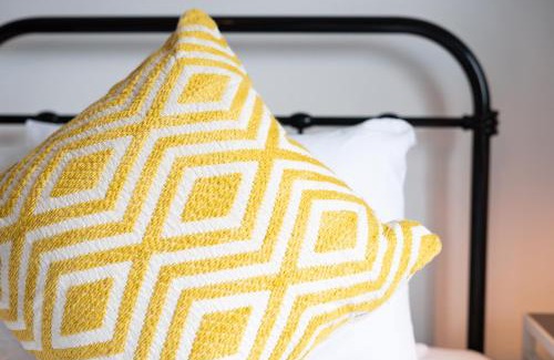 Cribbs Causeway House | Imagination by Olauda SA - 3 bed House with Free Parking