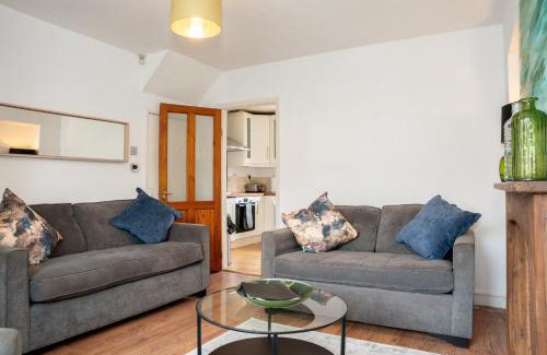 Cribbs Causeway House | Imagination by Olauda SA - 3 bed House with Free Parking