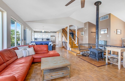 Port Ludlow House | Impeccable views of the Sound complete with hot tub & pool table