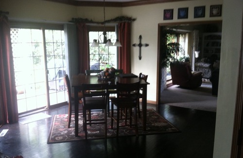 Granger House | Impeccably maintained charming, bright close to campus