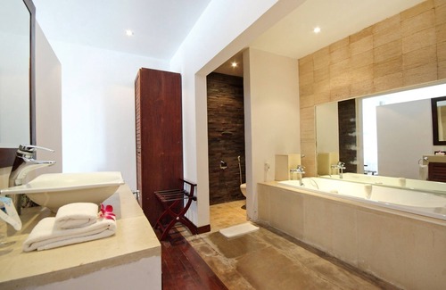 Batubelig Villa | Imperial 3 bedroom Private pool villa