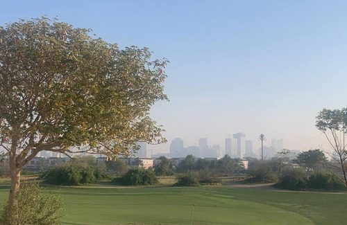 Dubai Villa | Implacable luxurious golf holiday home with pool