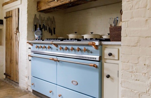 Birdham House | Impressive Country Estate, sleeps 17