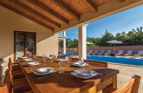 Bibici House | In a small village near the medieval Svetvincenat is placed this beautiful vacation home.