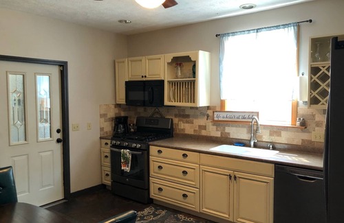 Vermilion House | In Between Dreams Summer Getaway.