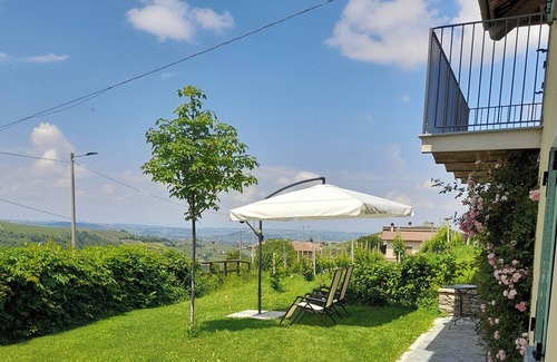 Mango House | In Langa, UNESCO area 20 km from Alba, country house surrounded by vineyards
