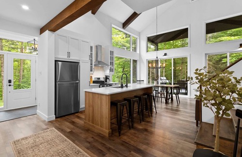 Magog Ski Chalet | In nature - Spa - Forestier